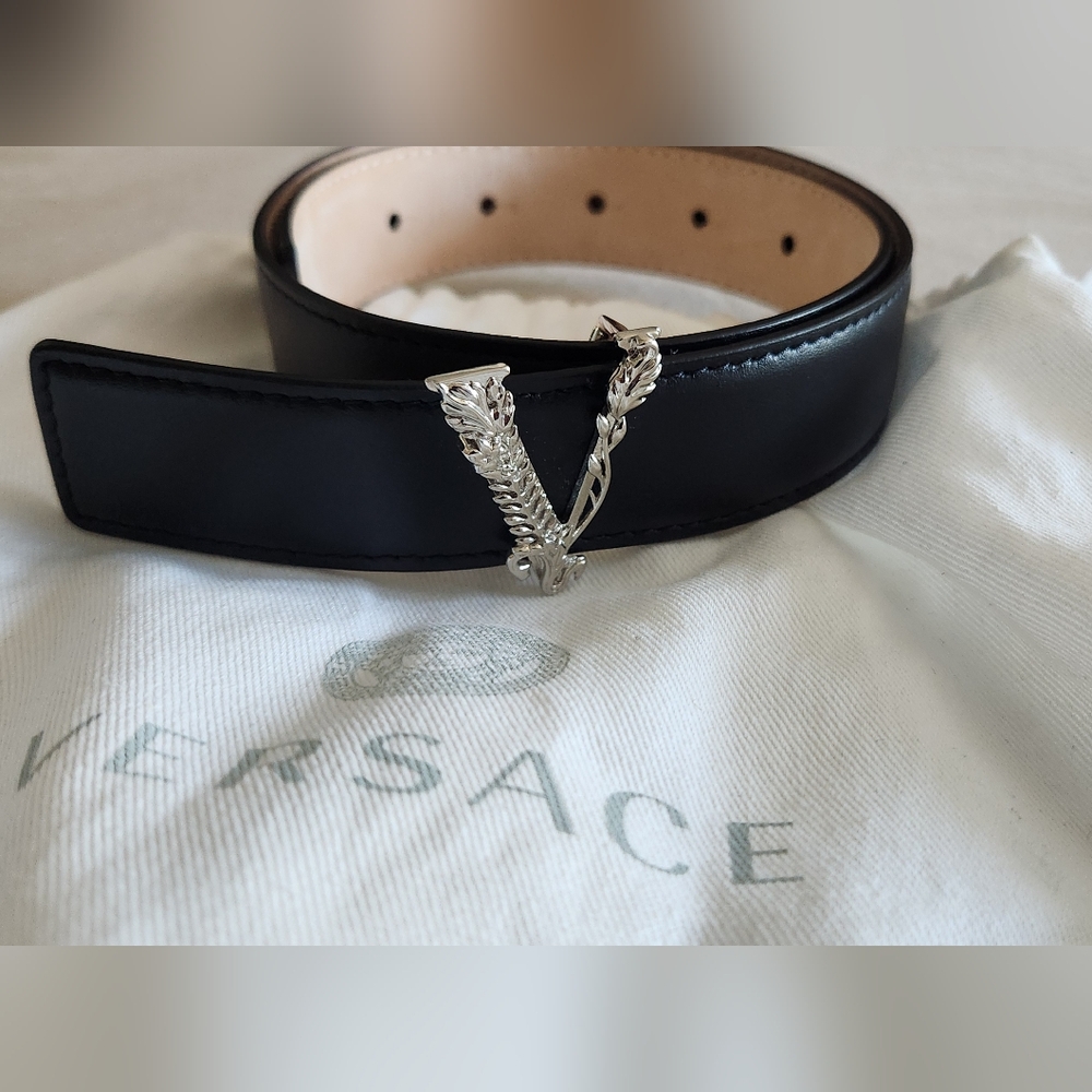Versace Pre-owned Black Leather Virtus Belt